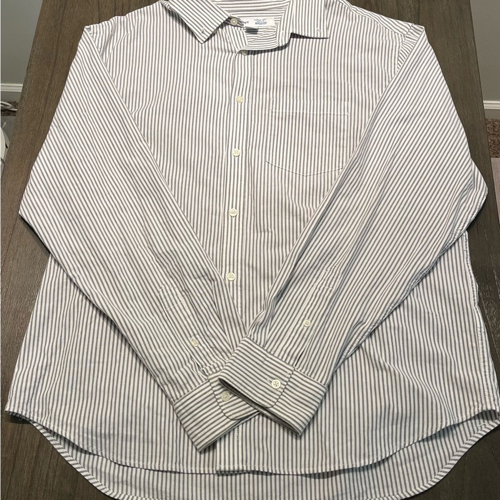Old Navy Men's Black and White Striped Button Down Shirt